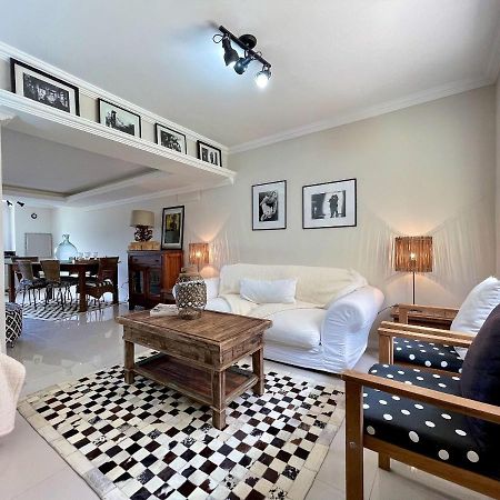 Casa Triplex 3 Dorm A 6Qd Rua Coberta Canela Luaran gambar