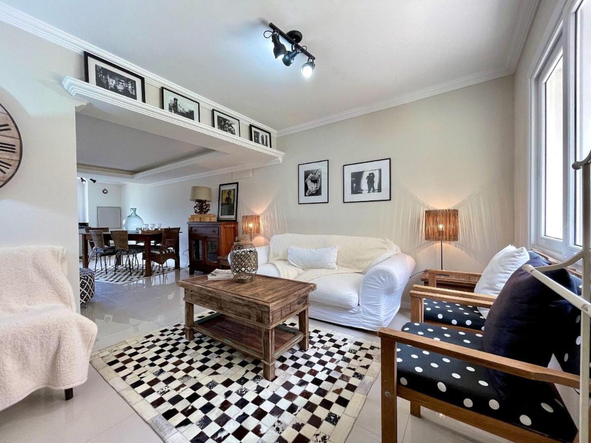 Casa Triplex 3 Dorm A 6Qd Rua Coberta Canela Luaran gambar