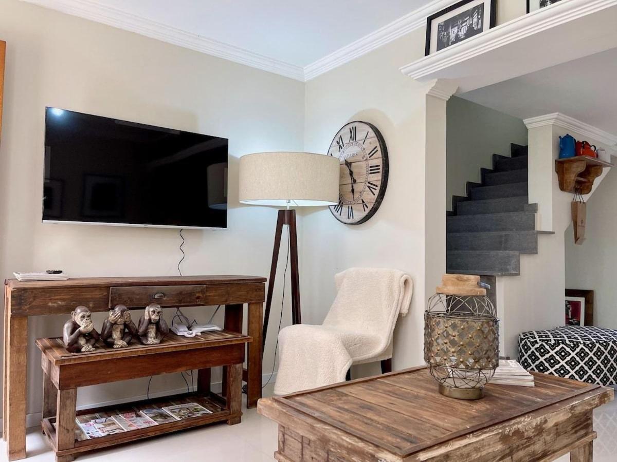 Casa Triplex 3 Dorm A 6Qd Rua Coberta Canela Luaran gambar