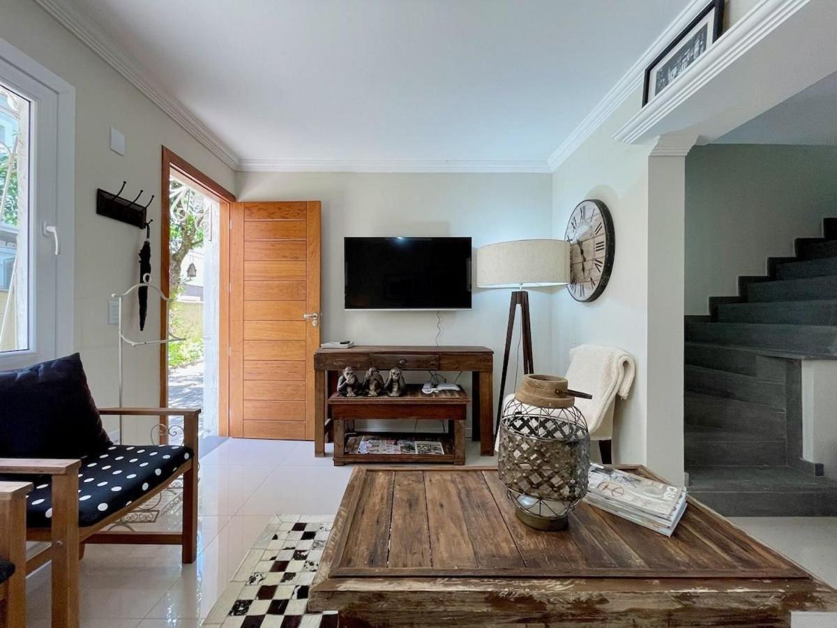 Casa Triplex 3 Dorm A 6Qd Rua Coberta Canela Luaran gambar
