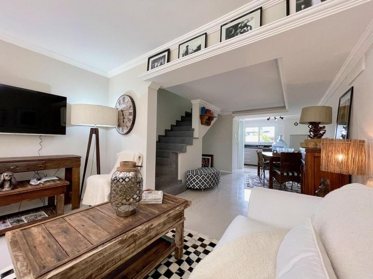 Casa Triplex 3 Dorm A 6Qd Rua Coberta Canela Luaran gambar